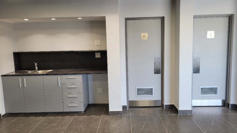 Commercial Property for Sale in Blackheath Industrial Western Cape